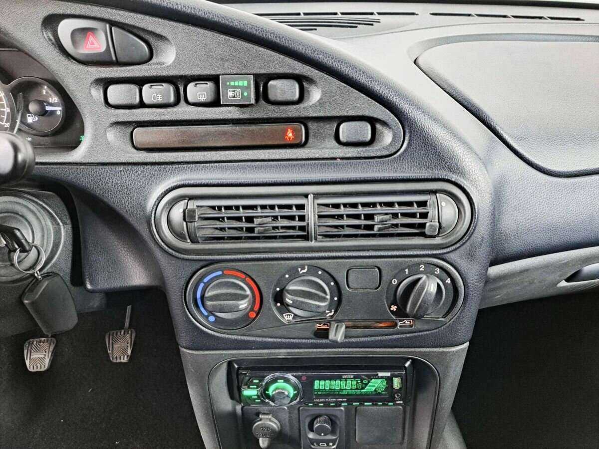 Chevrolet Niva б/у, 2018, Механическая. Фото: #12