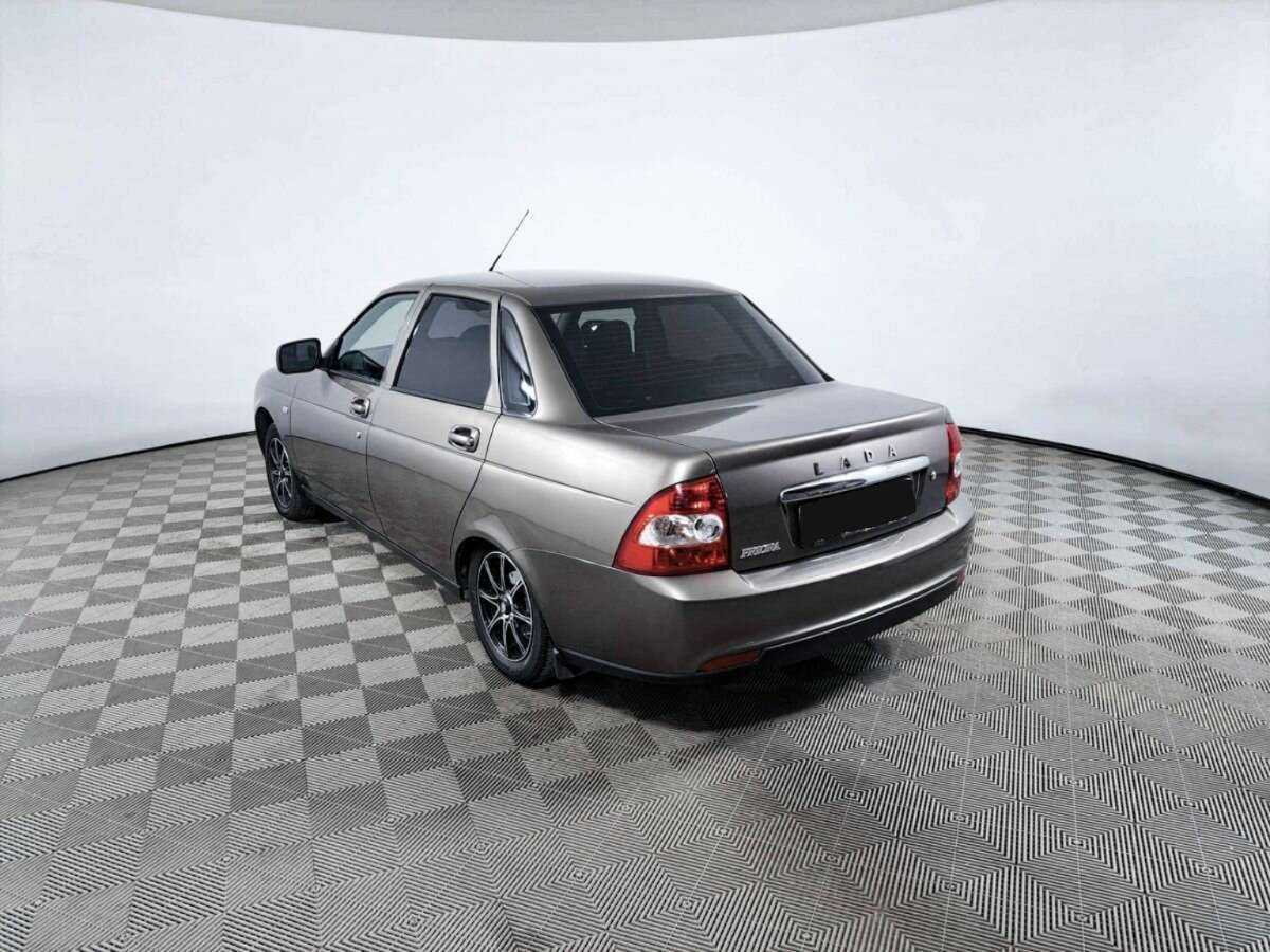 Lada (ВАЗ) Priora б/у, 2017, Механическая. Фото: #6