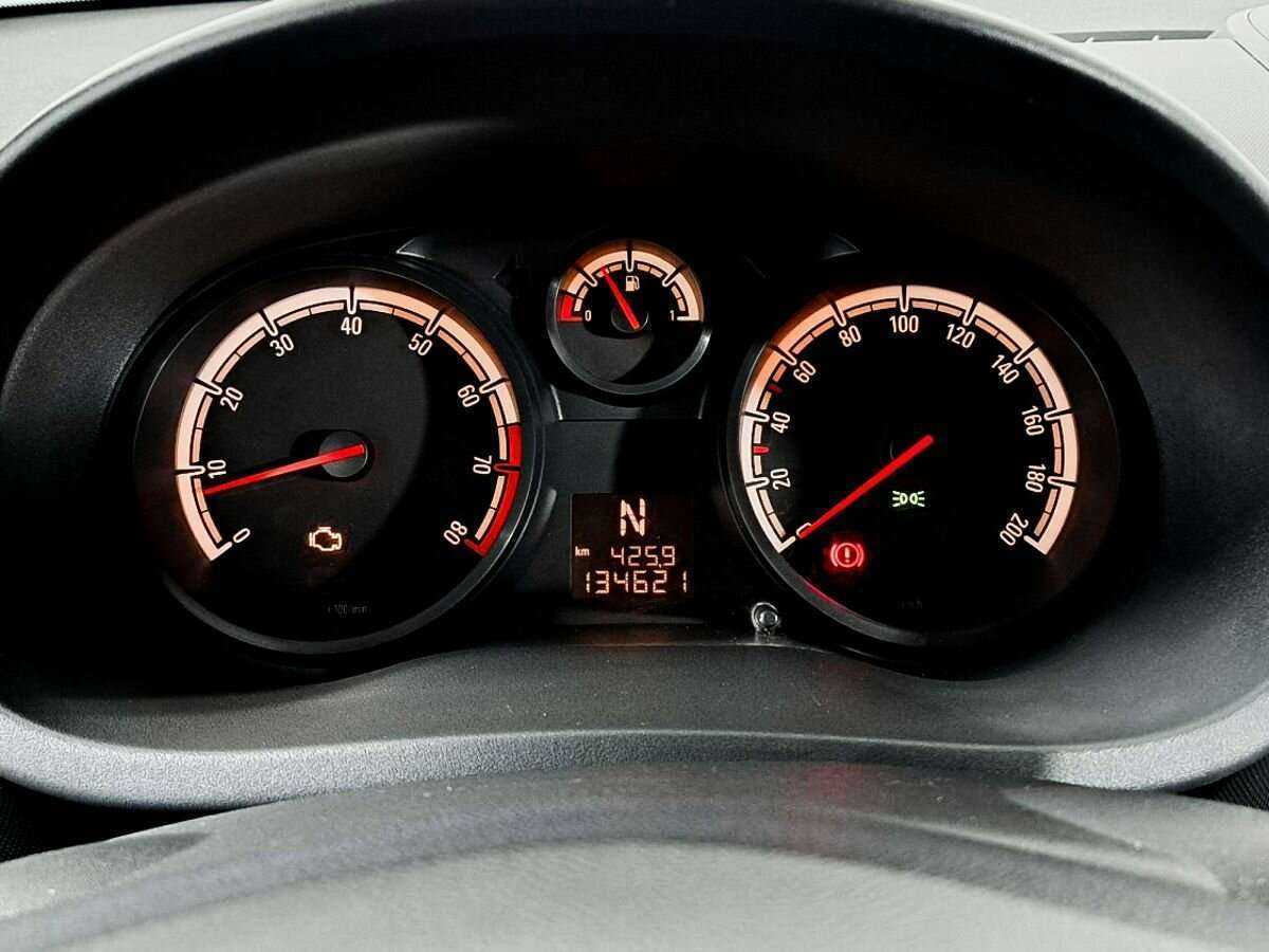 Opel Corsa б/у, 2012, Роботизированная. Фото: #10