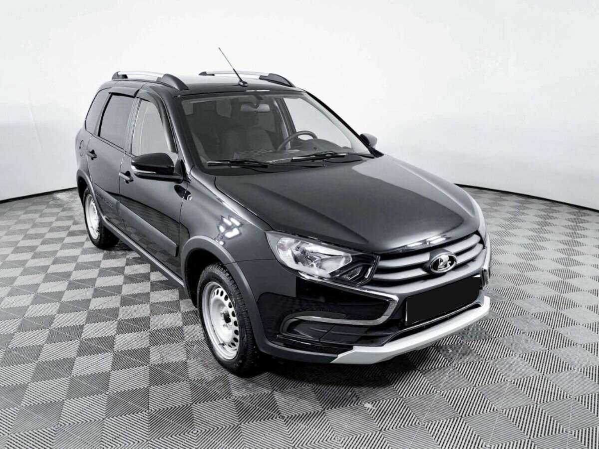 Lada (ВАЗ) Granta б/у, 2023, Механическая. Фото: #2