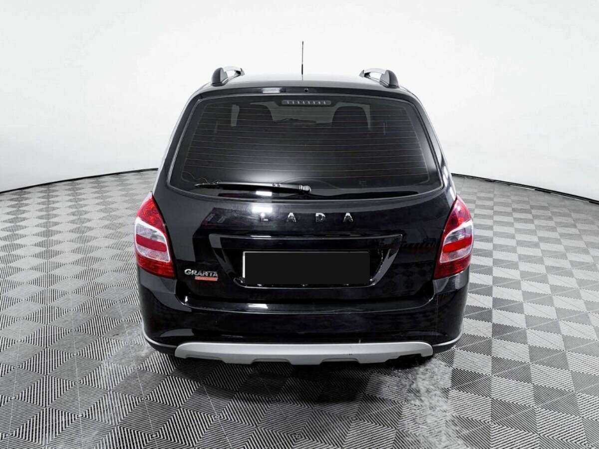 Lada (ВАЗ) Granta б/у, 2023, Механическая. Фото: #4