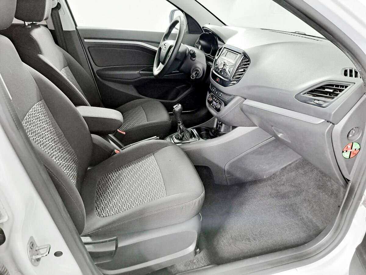 Лада (ВАЗ) Веста б/у, 2019, Механическая. Фото: #8