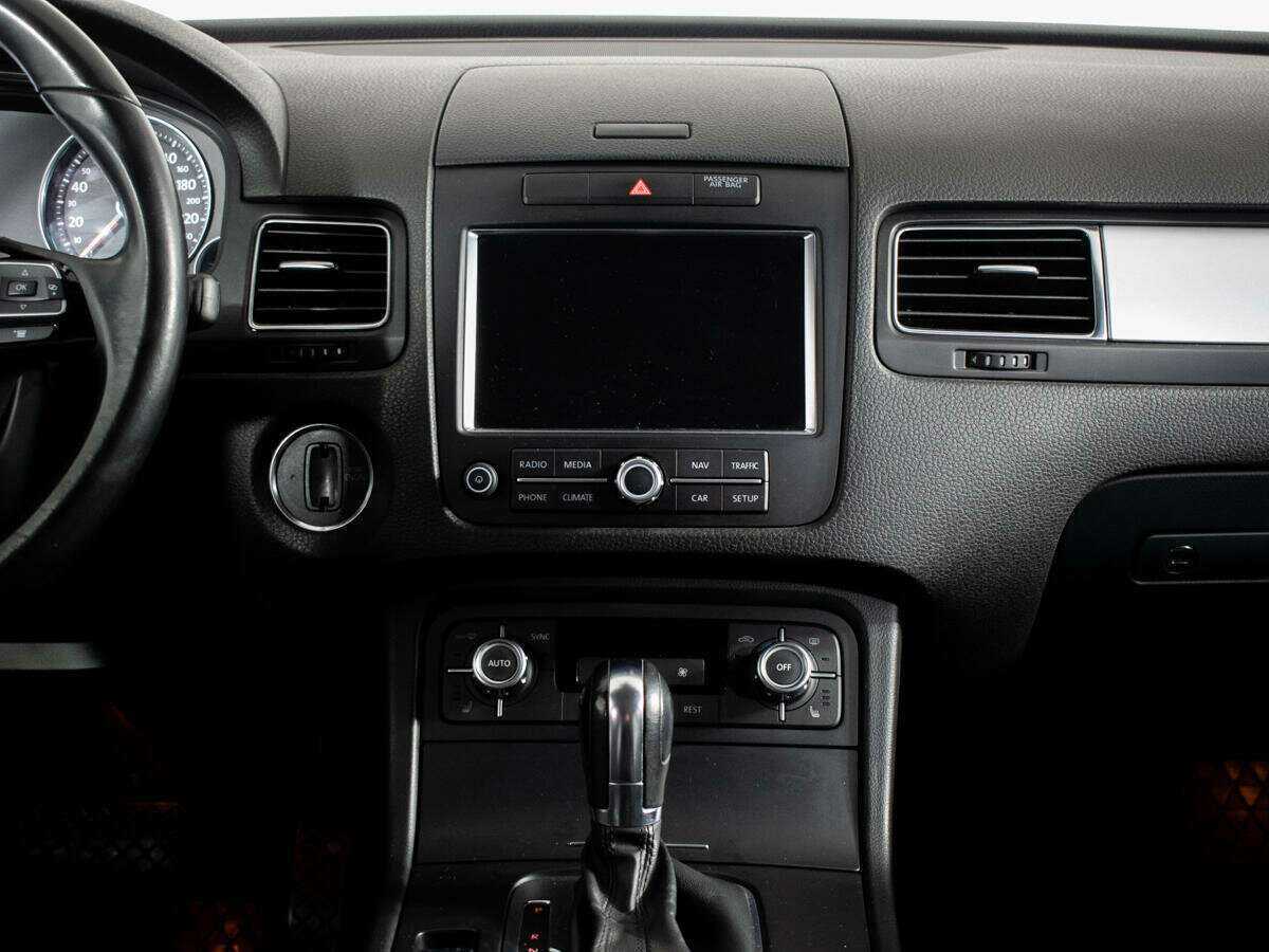 Volkswagen Touareg б/у, 2012, Автоматическая. Фото: #10