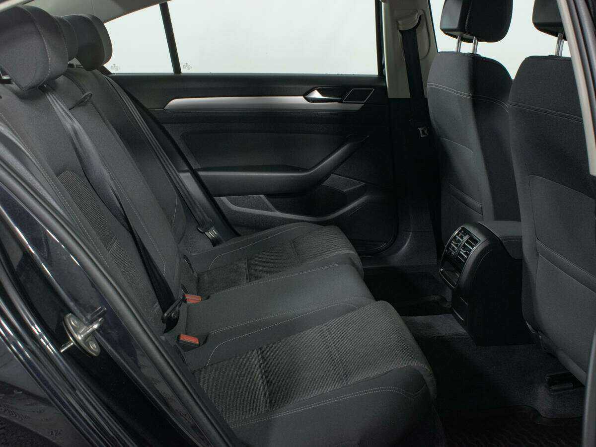 Volkswagen Passat б/у, 2017, Роботизированная. Фото: #9