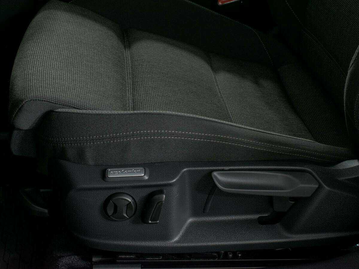 Volkswagen Passat б/у, 2017, Роботизированная. Фото: #14