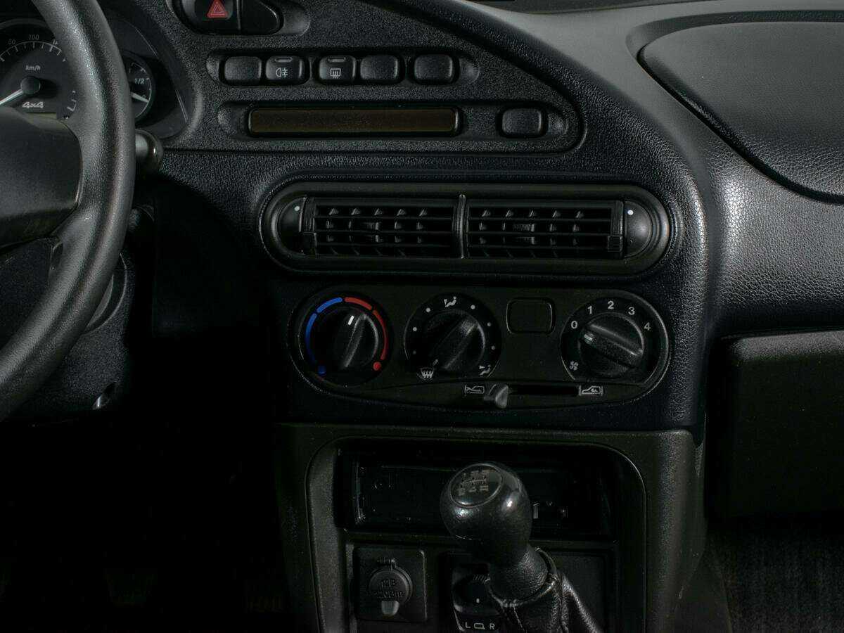 Chevrolet Niva б/у, 2018, Механическая. Фото: #8