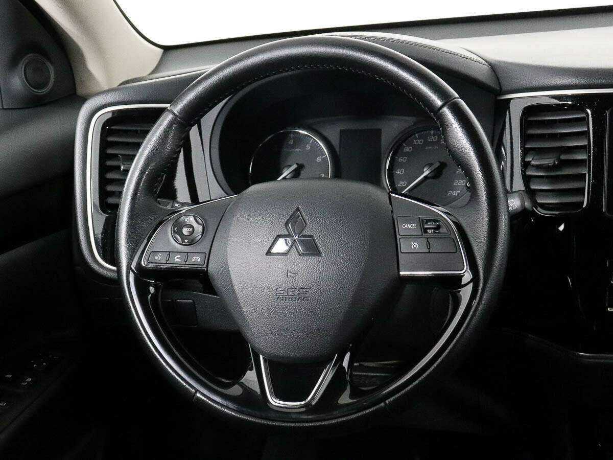 Mitsubishi Outlander б/у, 2021, Вариатор. Фото: #10