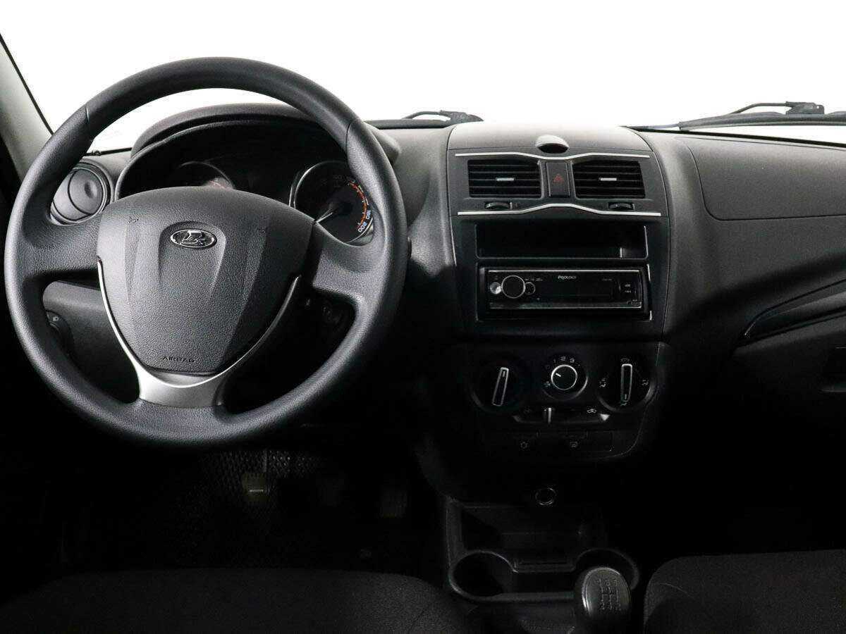 Lada (ВАЗ) Granta б/у, 2023, Механическая. Фото: #9