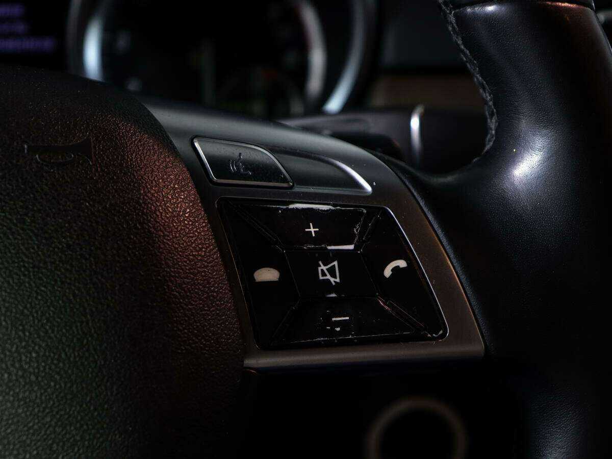 Mercedes-Benz M-Класс б/у, 2012, Автоматическая. Фото: #19