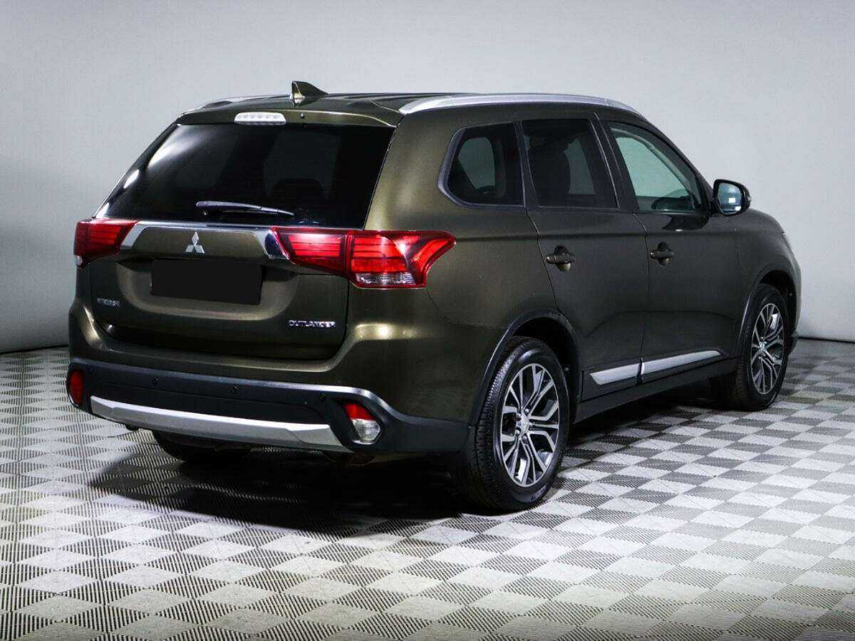 Mitsubishi Outlander б/у, 2018, Вариатор. Фото: #4