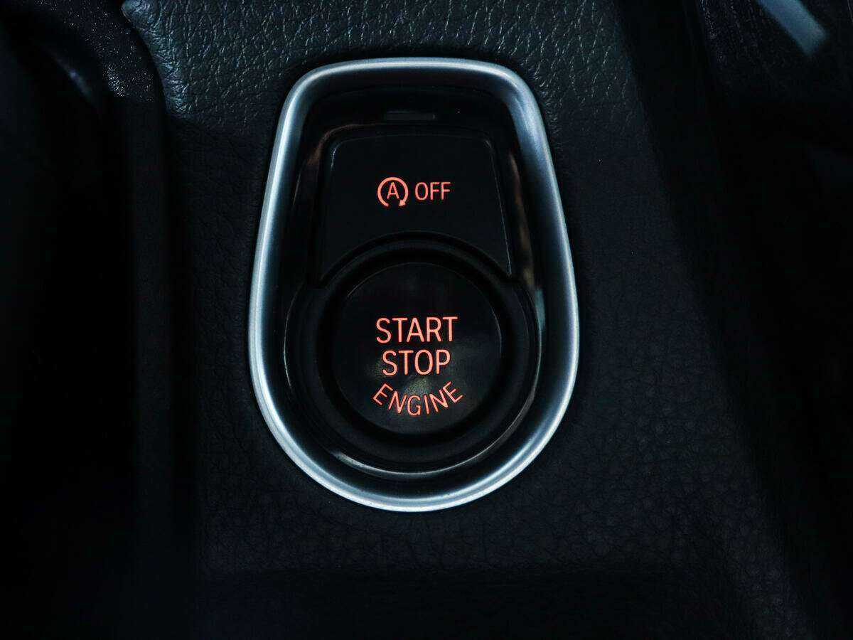 BMW 3 серии б/у, 2017, Автоматическая. Фото: #14