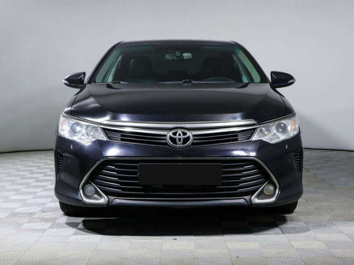 Toyota Camry б/у, 2017, Автоматическая. Фото: #1