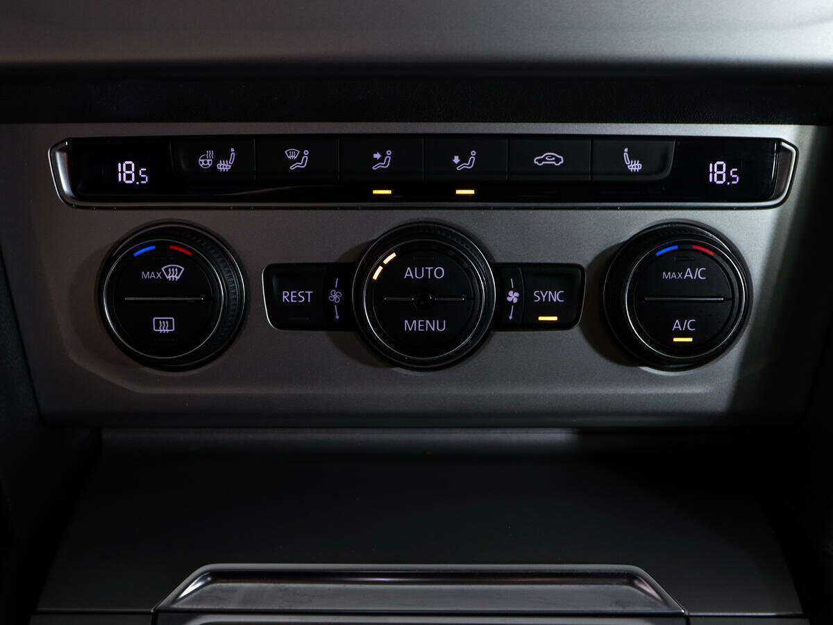 Volkswagen Passat б/у, 2015, Роботизированная. Фото: #18