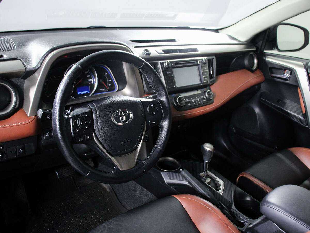 Toyota RAV4 б/у, 2014, Автоматическая. Фото: #10