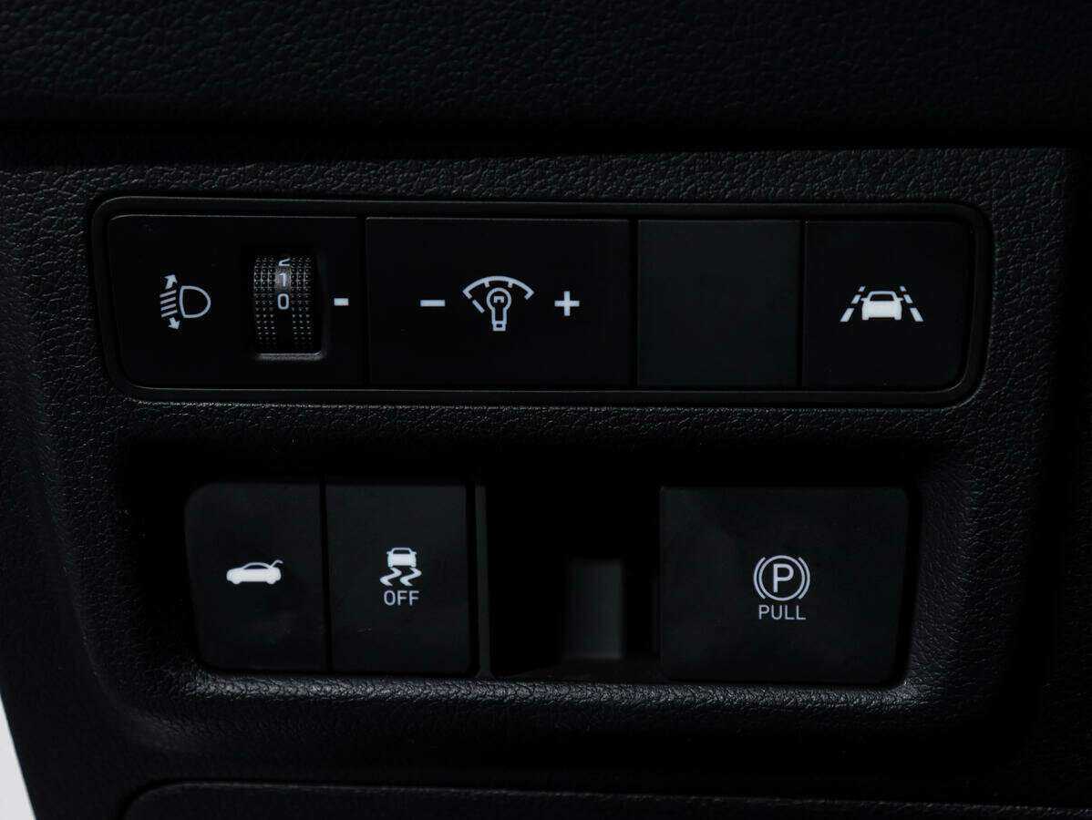 Hyundai Sonata б/у, 2020, Автоматическая. Фото: #21