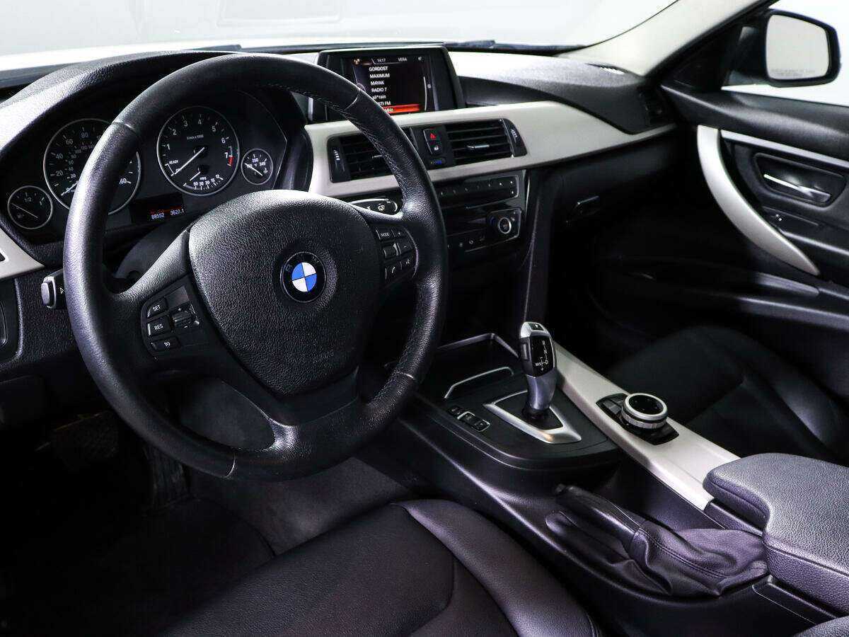 BMW 3 серии б/у, 2016, Автоматическая. Фото: #10