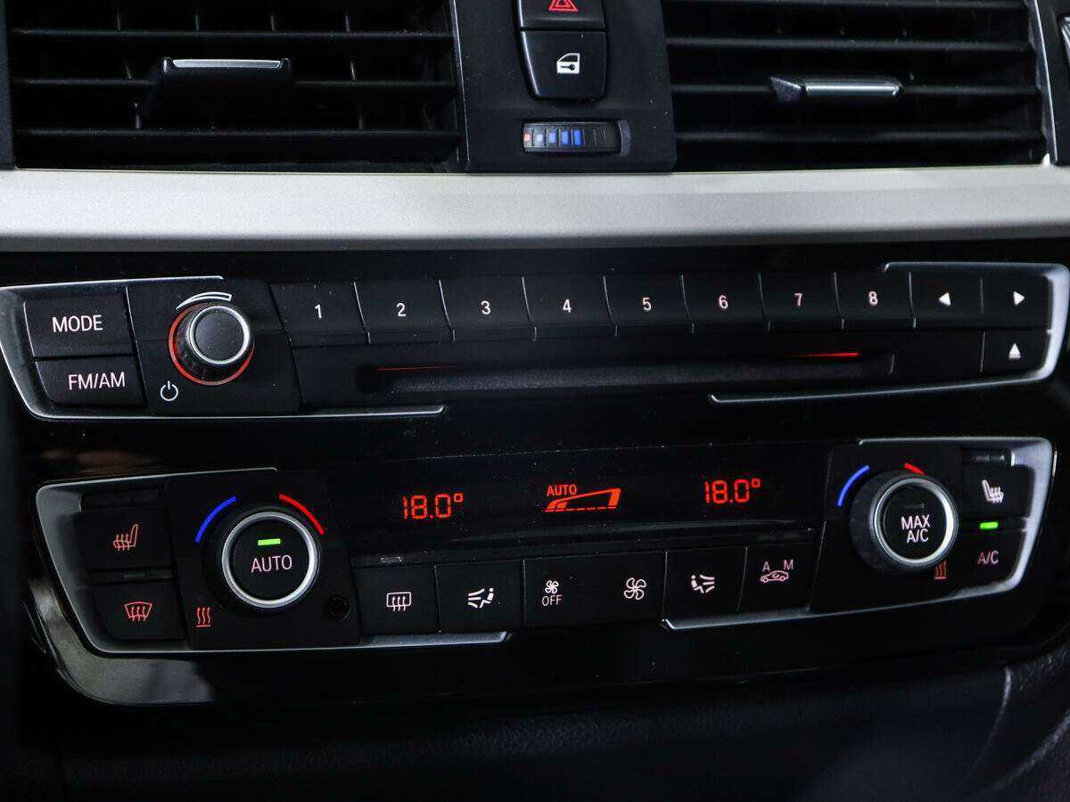 BMW 3 серии б/у, 2016, Автоматическая. Фото: #12