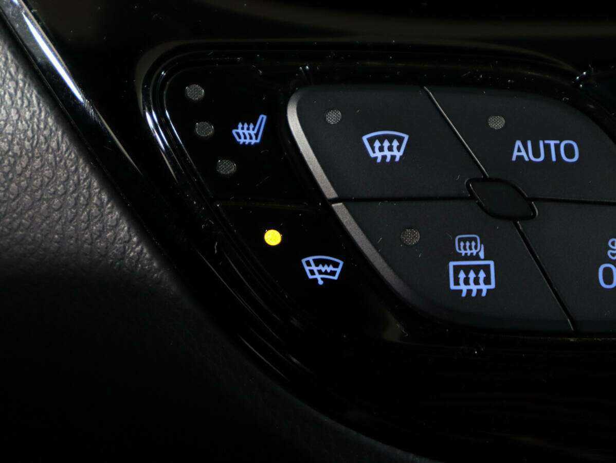 Toyota C-HR б/у, 2019, Вариатор. Фото: #13