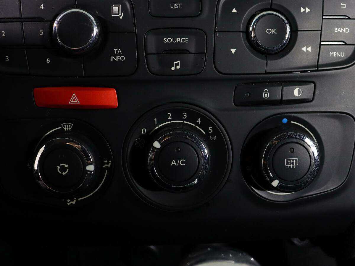 Citroen C4 б/у, 2013, Автоматическая. Фото: #18