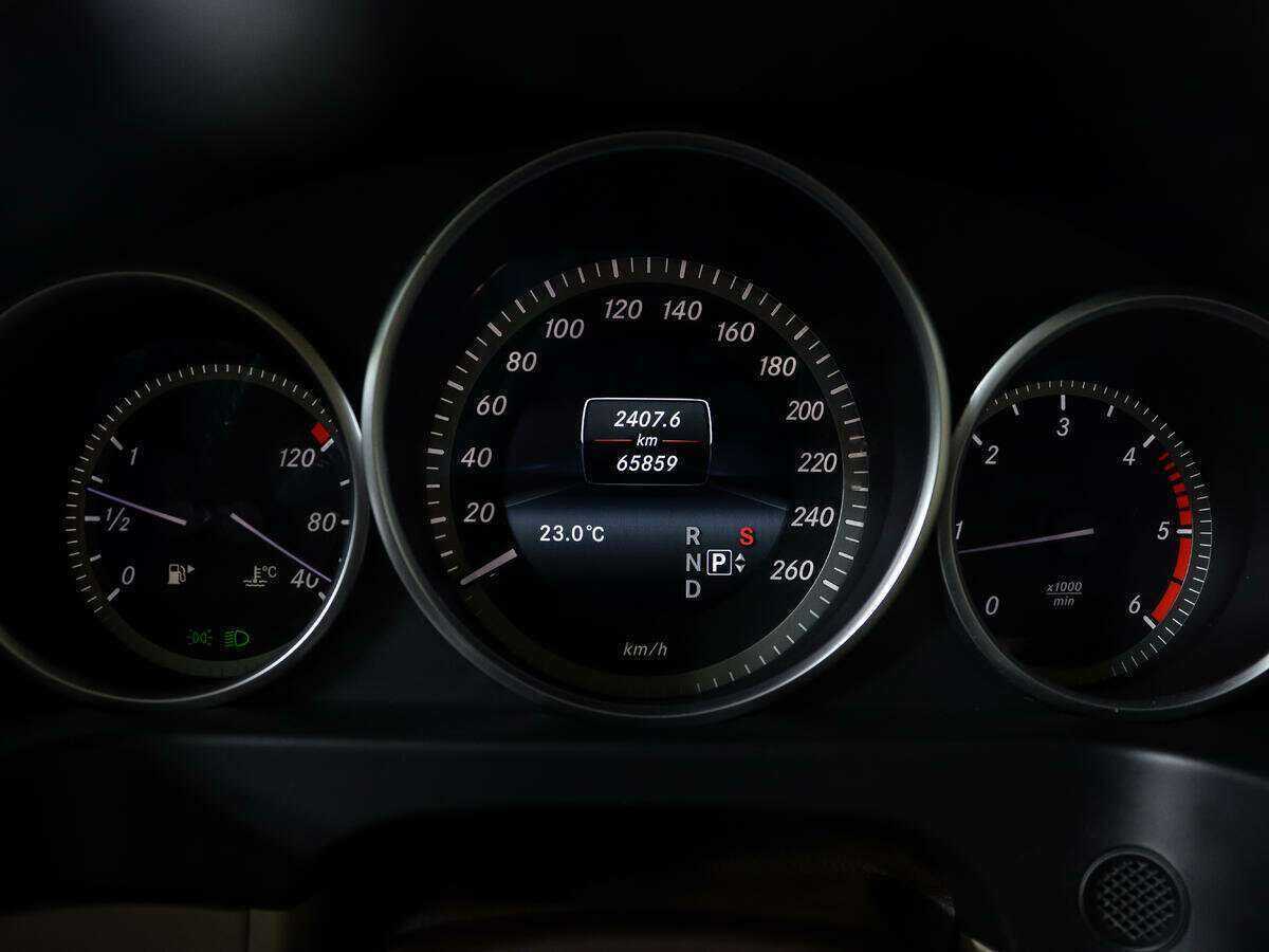 Mercedes-Benz E-Класс б/у, 2015, Автоматическая. Фото: #8