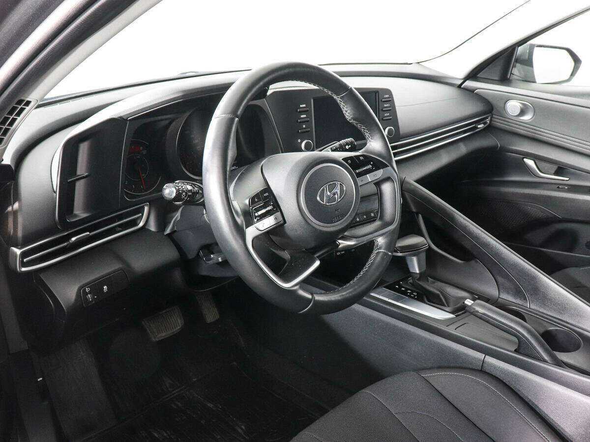 Hyundai Elantra б/у, 2022, Автоматическая. Фото: #9