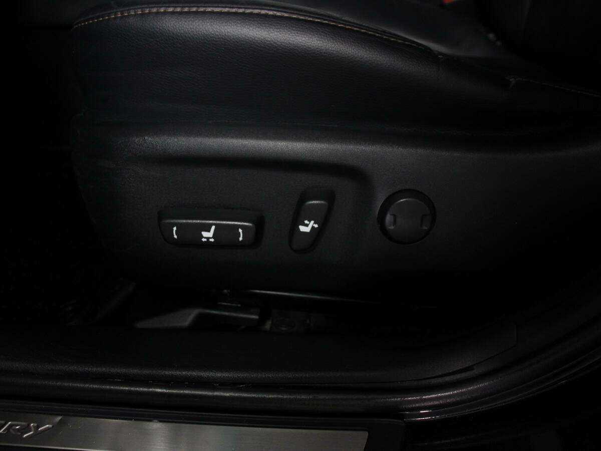 Toyota Camry б/у, 2018, Автоматическая. Фото: #18