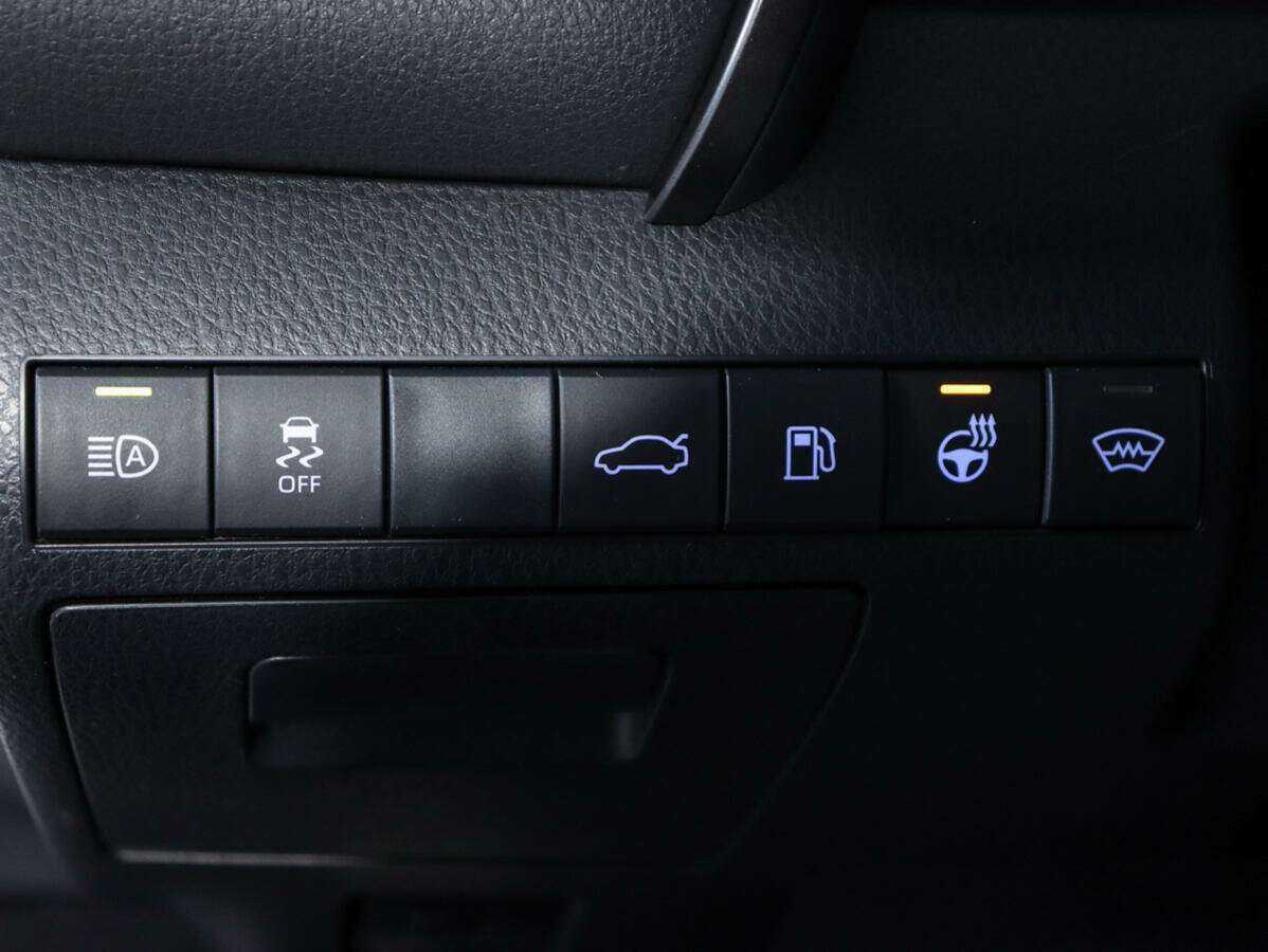 Toyota Camry б/у, 2018, Автоматическая. Фото: #14