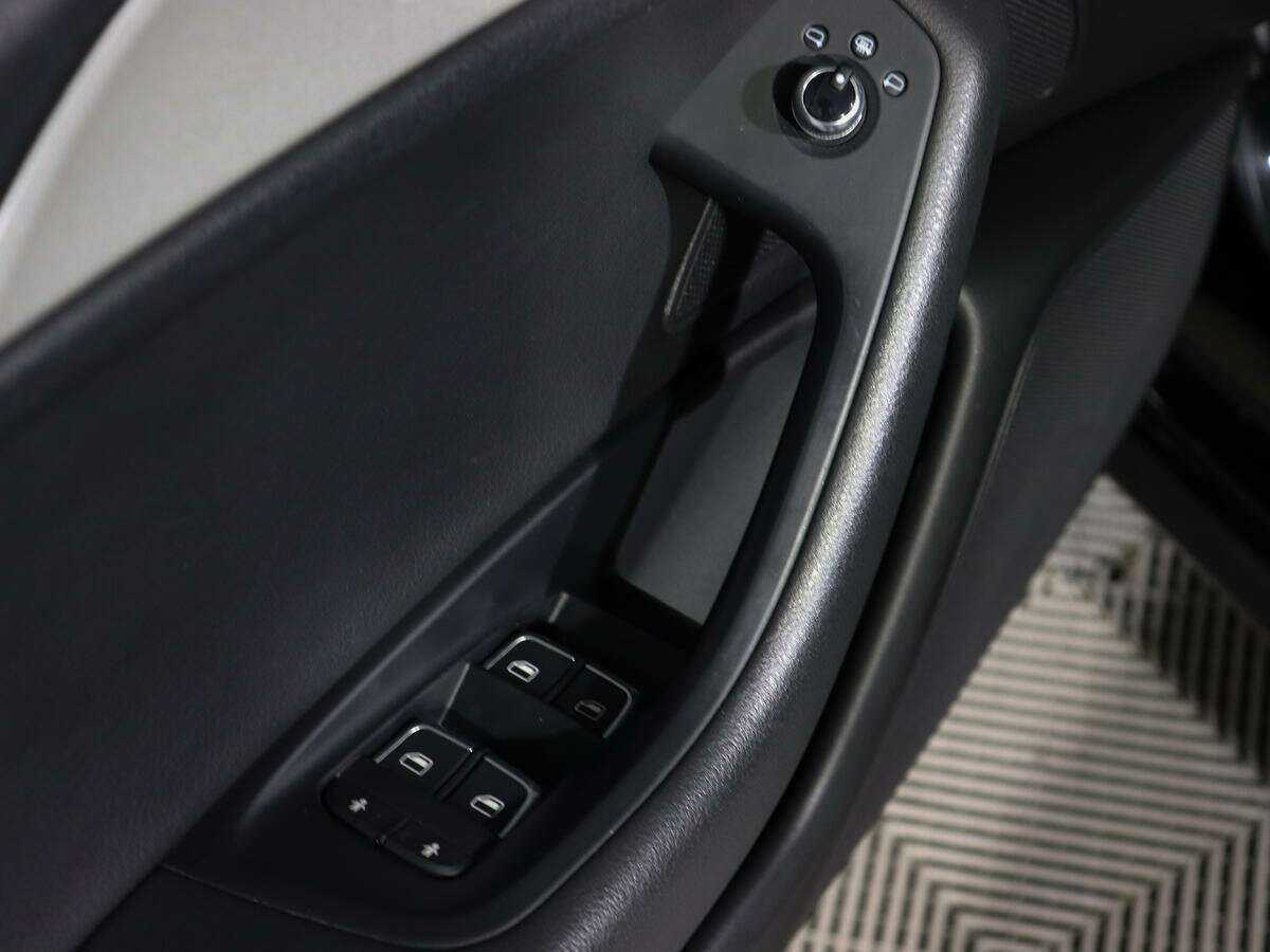 Audi A6 б/у, 2015, Роботизированная. Фото: #13