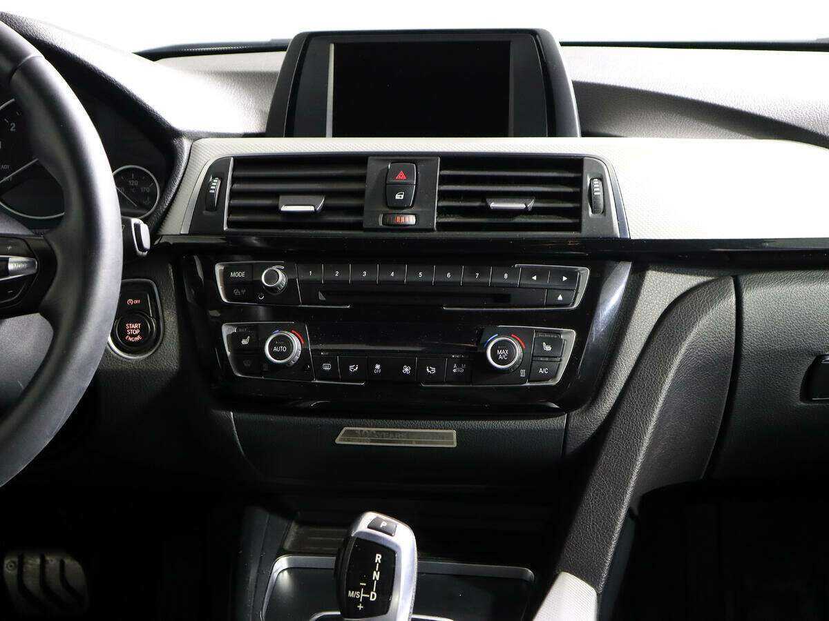 BMW 3 серии б/у, 2016, Автоматическая. Фото: #12