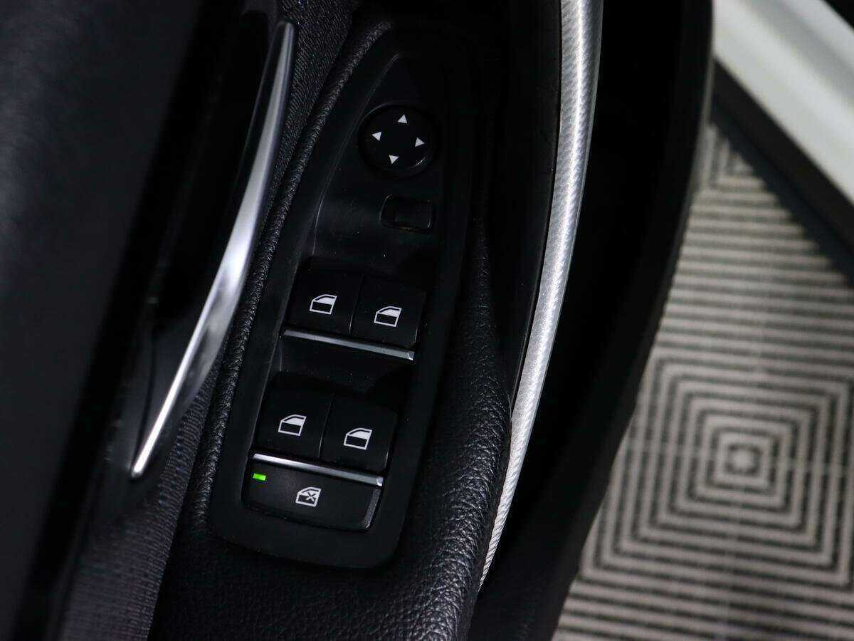 BMW 3 серии б/у, 2016, Автоматическая. Фото: #14