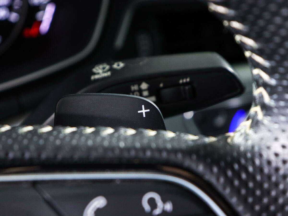 Audi A4 б/у, 2017, Роботизированная. Фото: #15