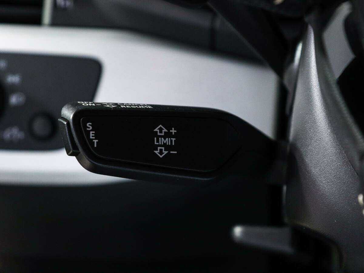 Audi A4 б/у, 2017, Роботизированная. Фото: #17