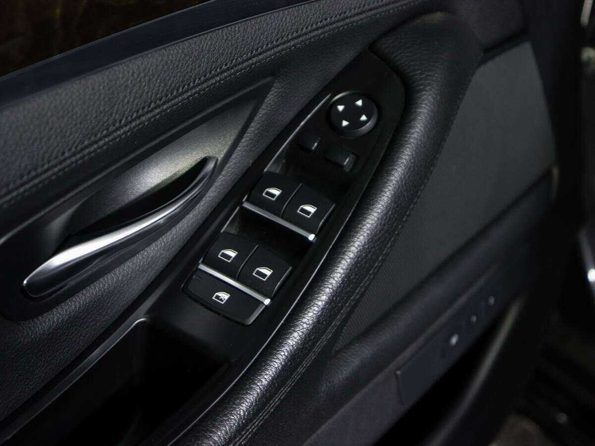 BMW 5 серии б/у, 2015, Автоматическая. Фото: #12