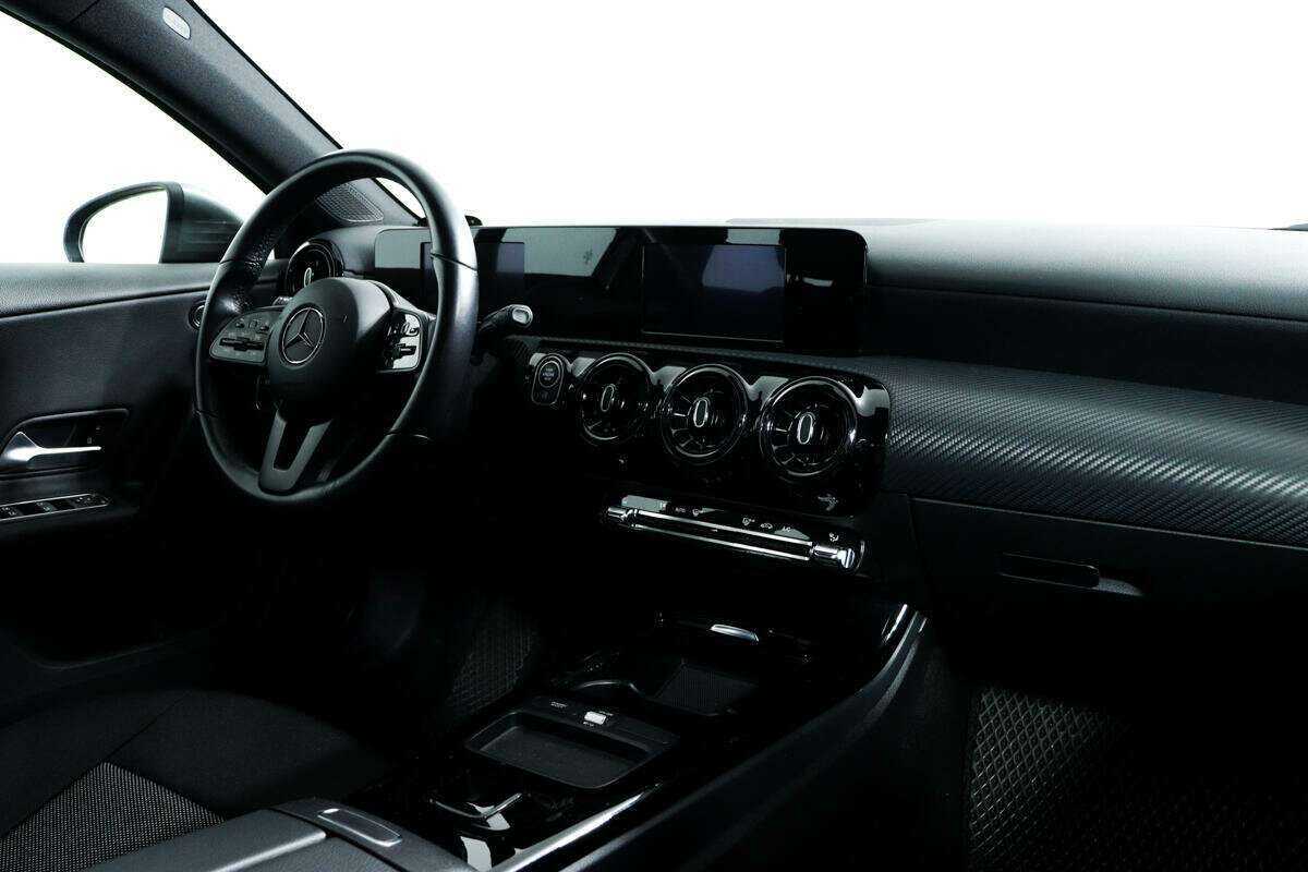 Mercedes-Benz A-Класс б/у, 2019, Роботизированная. Фото: #8