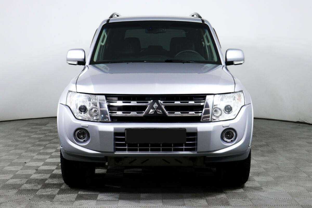 Mitsubishi Pajero б/у, 2012, Автоматическая. Фото: #1