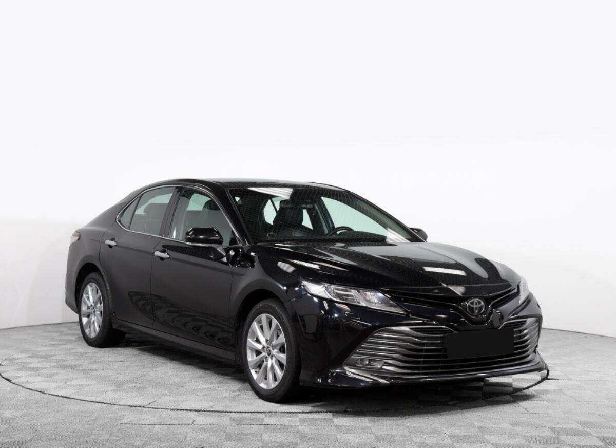 Toyota Camry б/у, 2018, Автоматическая. Фото: #1