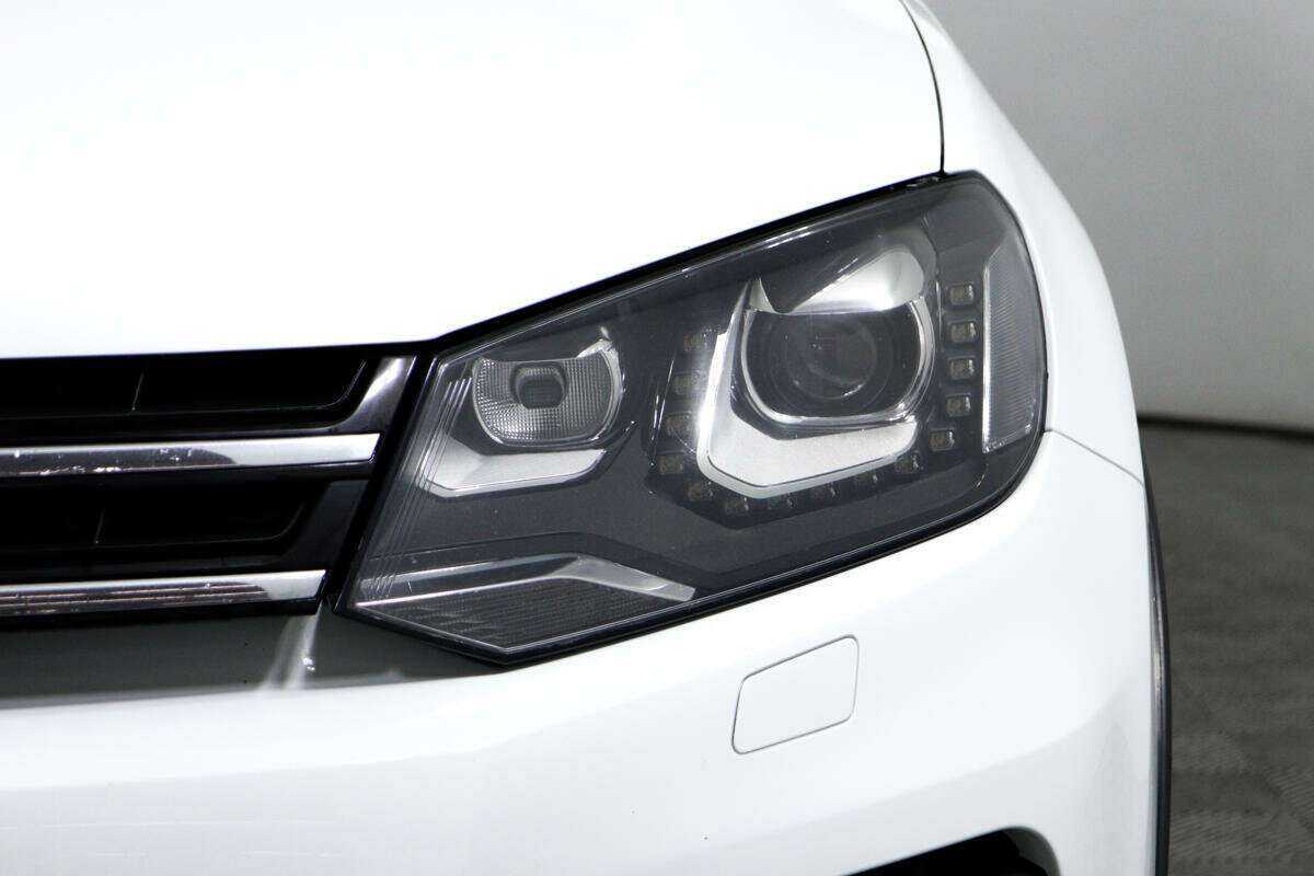 Volkswagen Touareg б/у, 2013, Автоматическая. Фото: #14