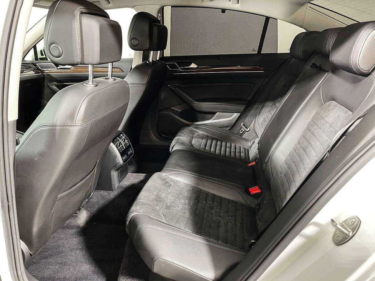 Volkswagen Passat б/у, 2017, Роботизированная. Фото: #9