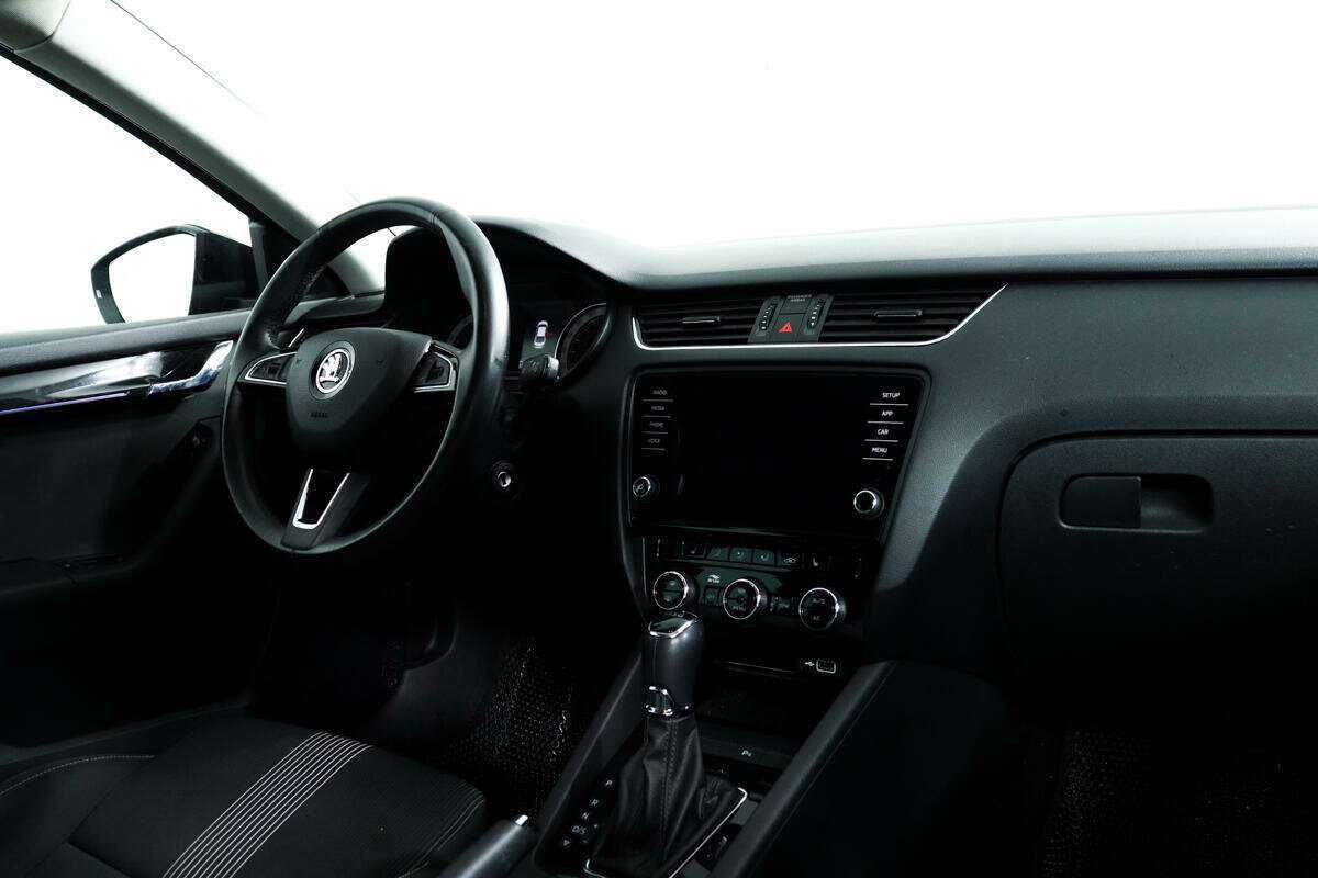 Skoda Octavia б/у, 2018, Роботизированная. Фото: #8