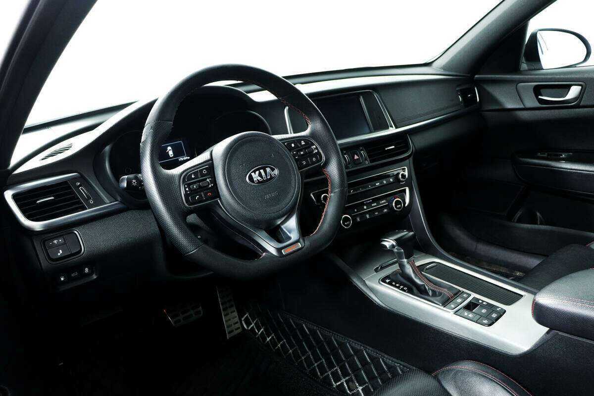 Kia Optima б/у, 2017, Автоматическая. Фото: #12