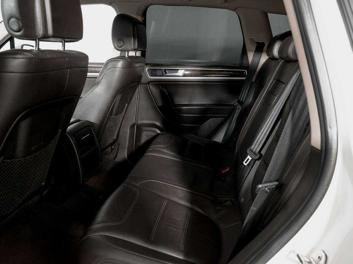 Volkswagen Touareg б/у, 2014, Автоматическая. Фото: #9