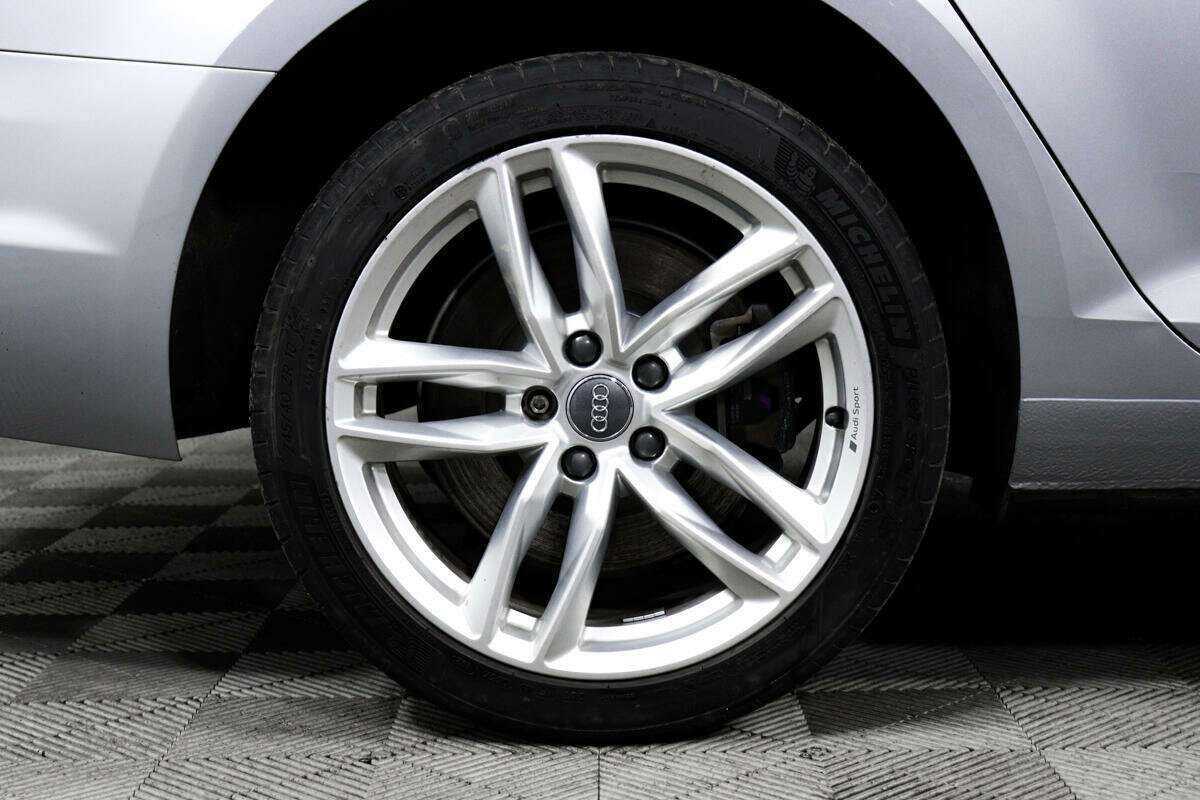 Audi A4 б/у, 2016, Роботизированная. Фото: #12