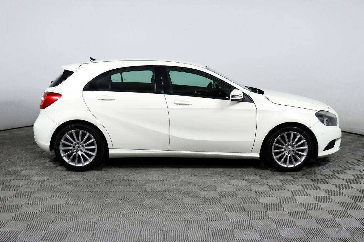 Mercedes-Benz A-Класс б/у, 2014, Роботизированная. Фото: #3