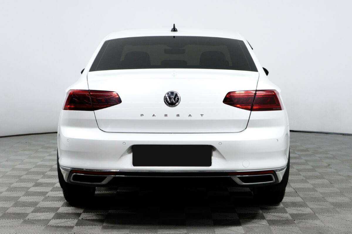Volkswagen Passat б/у, 2020, Роботизированная. Фото: #5