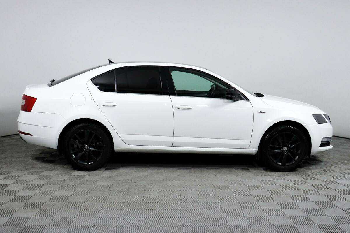 Skoda Octavia б/у, 2020, Роботизированная. Фото: #3