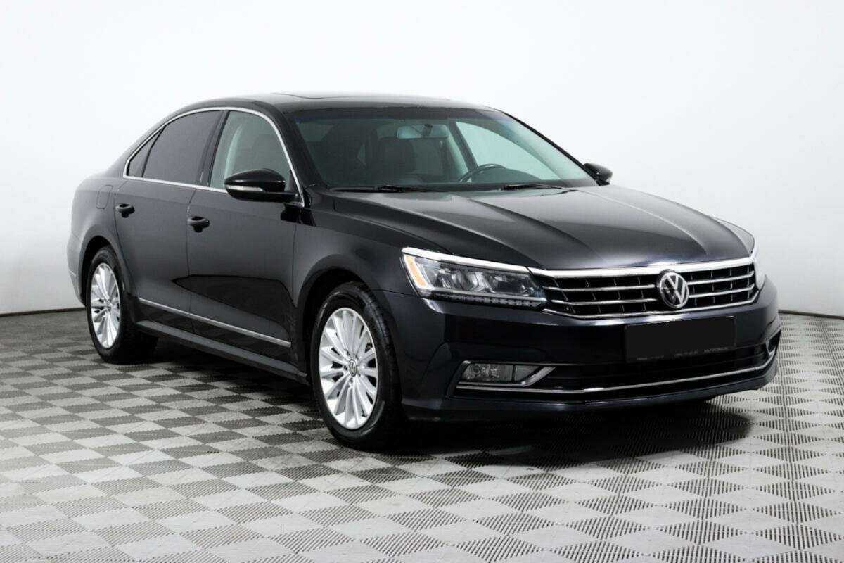 Volkswagen Passat б/у, 2017, Роботизированная. Фото: #2