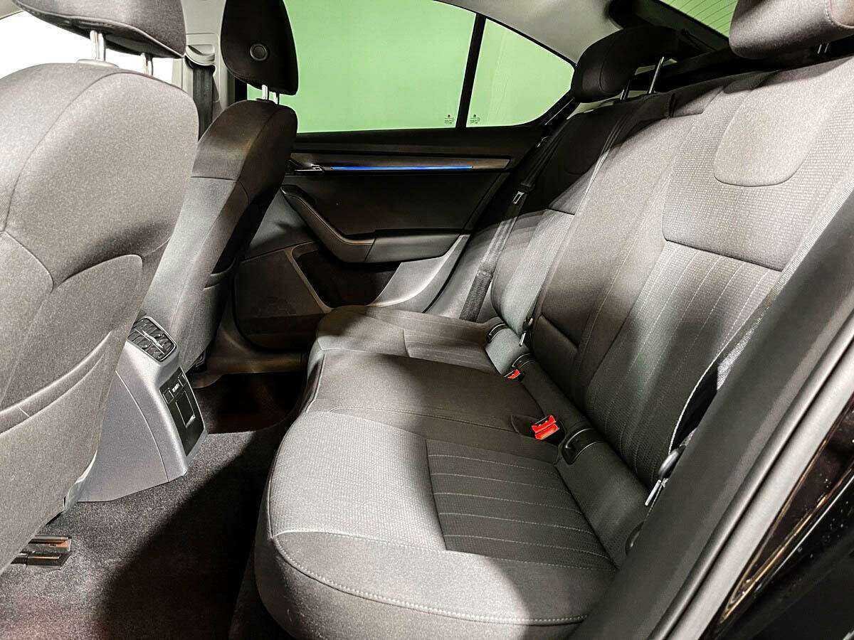 Skoda Octavia б/у, 2018, Роботизированная. Фото: #9