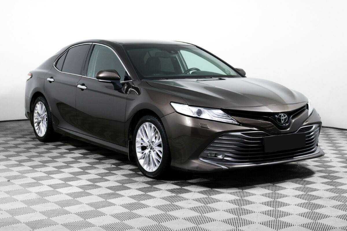 Toyota Camry б/у, 2019, Автоматическая. Фото: #2