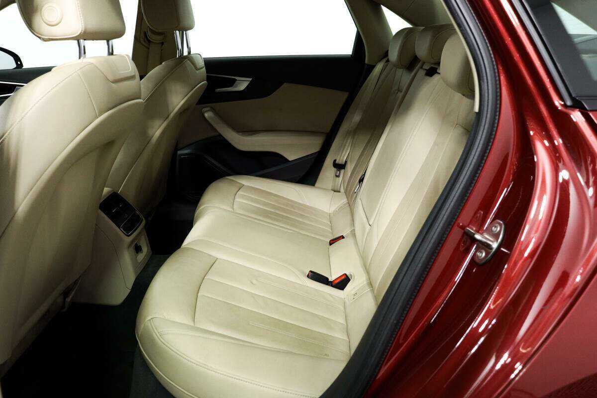 Audi A4 б/у, 2018, Роботизированная. Фото: #11