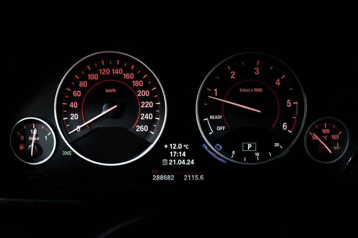 BMW 3 серии б/у, 2013, Автоматическая. Фото: #9